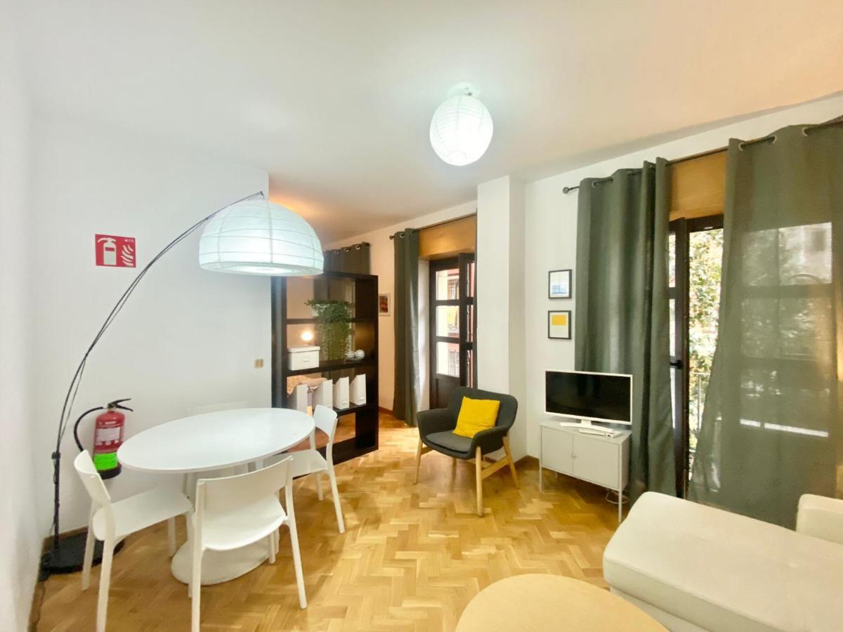 Centro Barrio Embajadores 01 Madrid Eksteriør billede